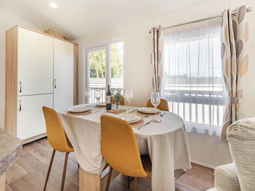Dining Area | Red Wood Lodge - Lady Edith’s Duo, Scarborough