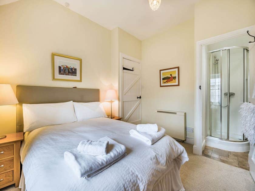 Double bedroom | Eider Cottage, Budle Bay, Waren Mill, near Bamburgh