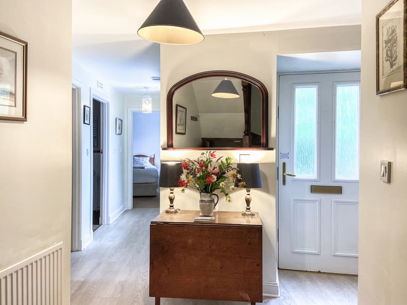 Hallway | Fairlaw Garden Cottage, Reston