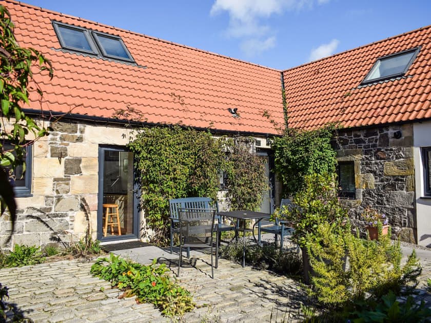 Exterior | The Old Barn - Blinkbonny Cottages, Auchtermuchty