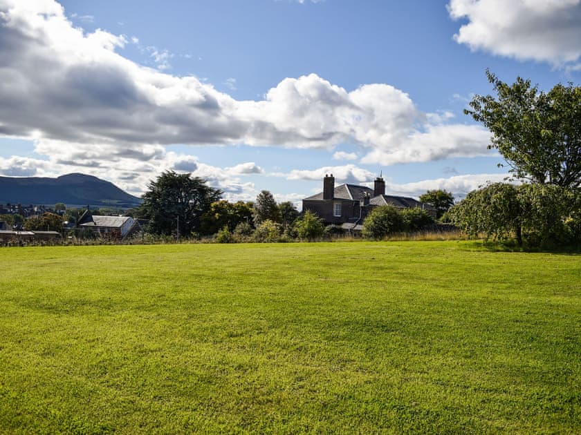 View | The Old Barn - Blinkbonny Cottages, Auchtermuchty