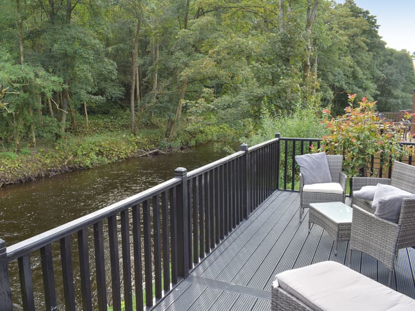 Terrace | Devin Lodge, Dollar