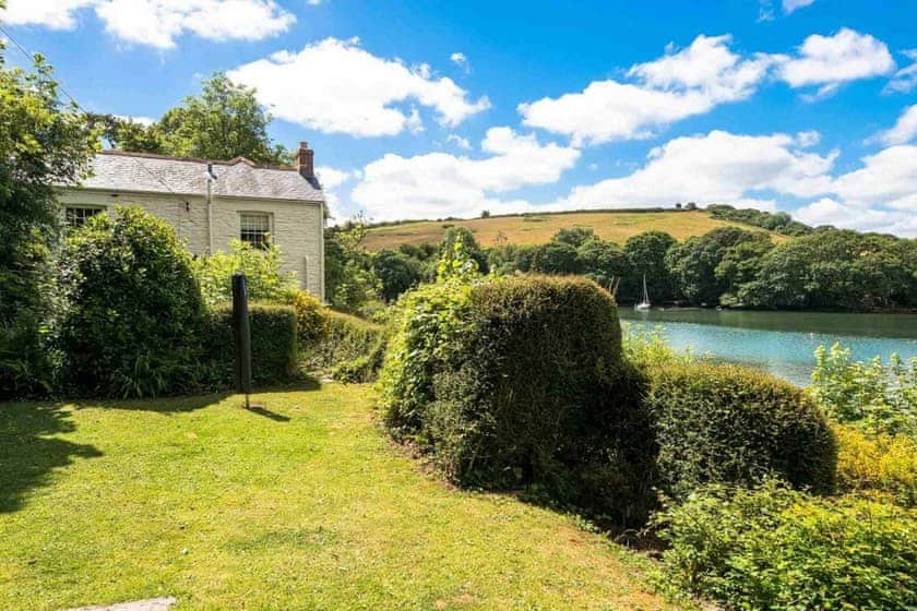 Bethel Cottage - Tregothnan Properties, Coombe