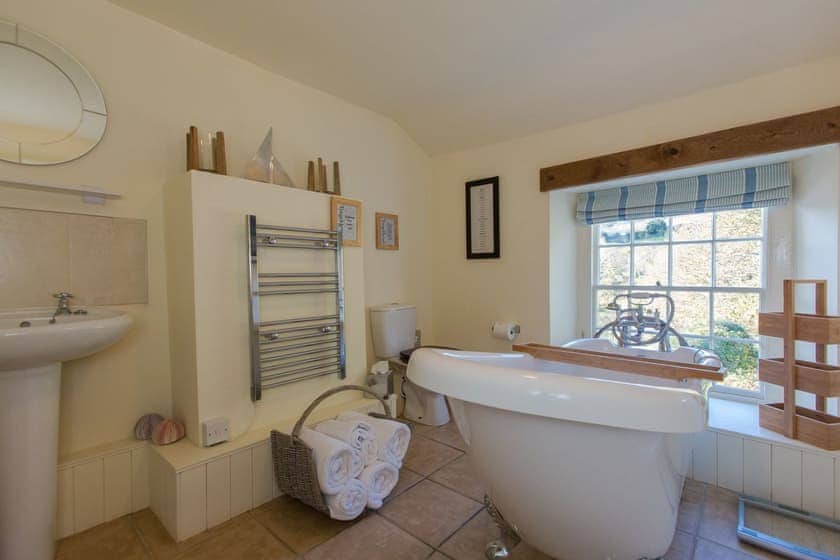 Bethel Cottage - Tregothnan Properties, Coombe