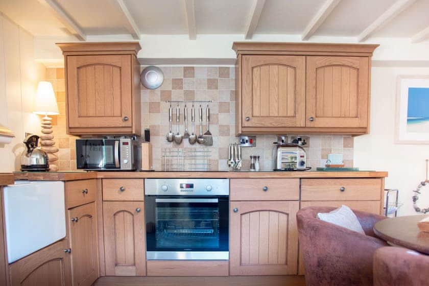 Riverside Cottage - Tregothnan Properties, Coombe