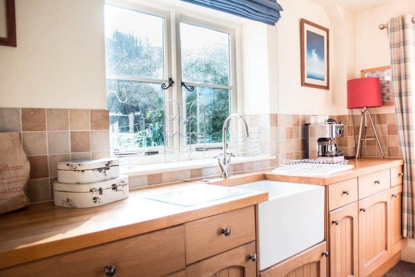 Riverside Cottage - Tregothnan Properties, Coombe