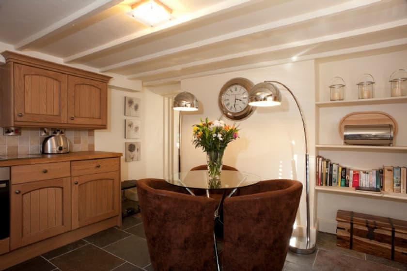 Riverside Cottage - Tregothnan Properties, Coombe