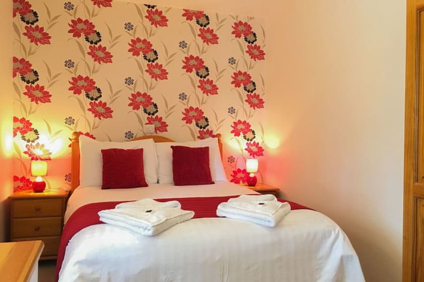 Fistral Cottage - Carnebo Holiday Barns, Perranporth