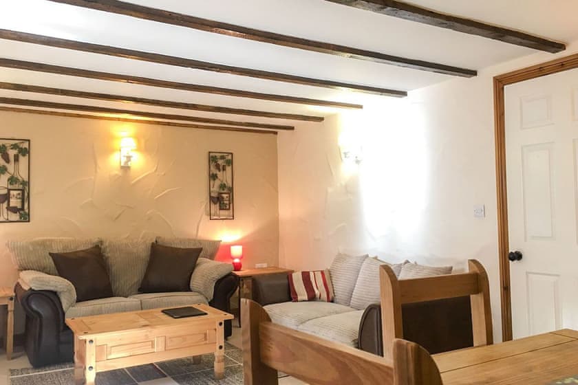 Fistral Cottage - Carnebo Holiday Barns, Perranporth