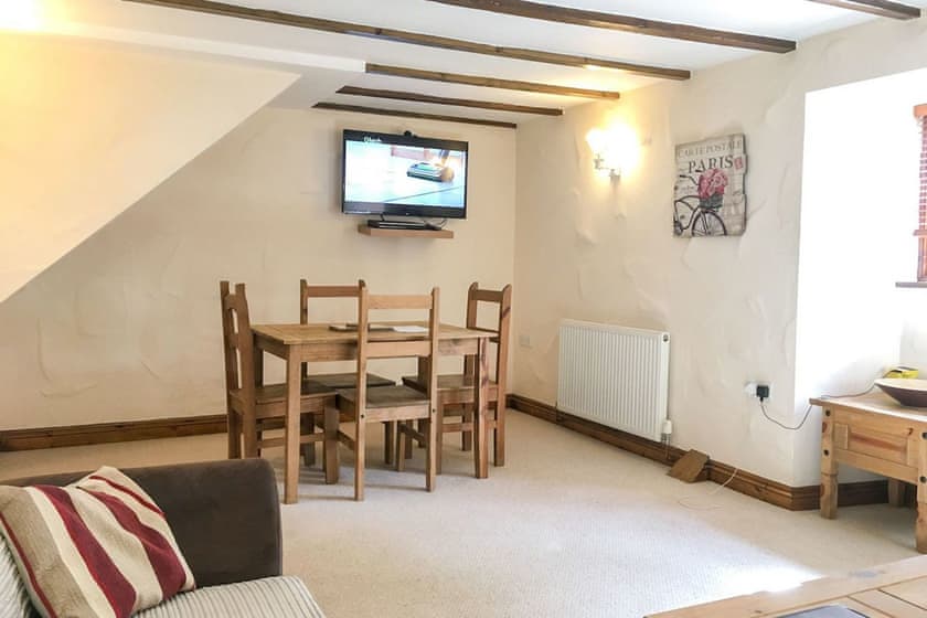 Fistral Cottage - Carnebo Holiday Barns, Perranporth