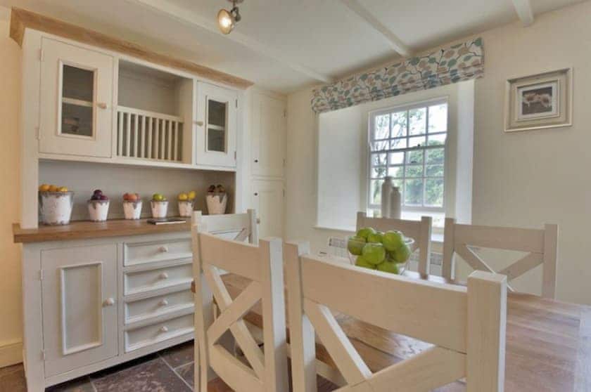 Holly Cottage - Tregothnan Properties, Coombe