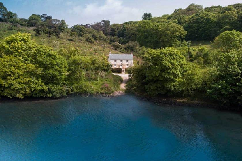 Turn a Penny - Tregothnan Properties, Coombe