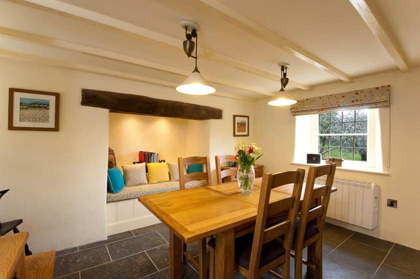 Turn a Penny - Tregothnan Properties, Coombe