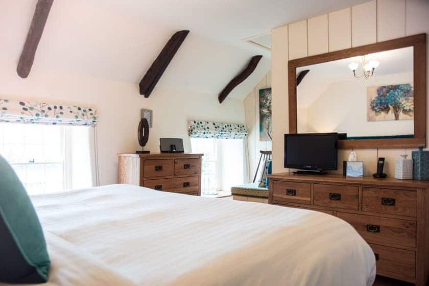 Turn a Penny - Tregothnan Properties, Coombe