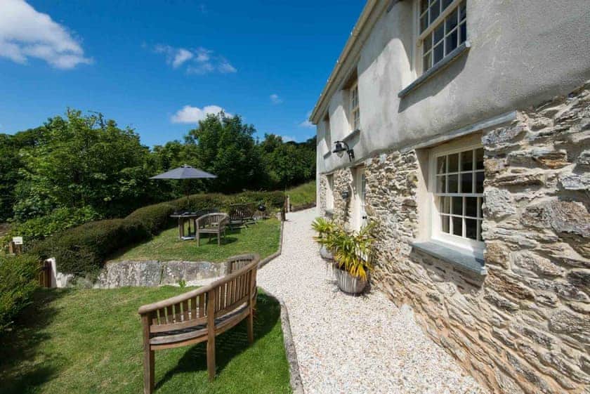 Turn a Penny - Tregothnan Properties, Coombe