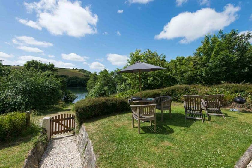 Turn a Penny - Tregothnan Properties, Coombe