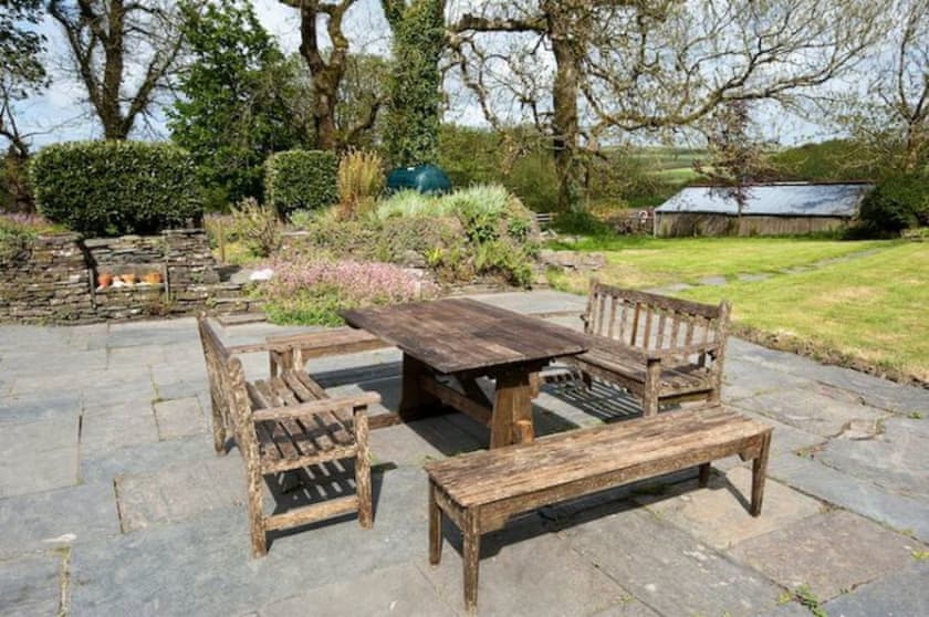 Helsett Farmhouse - Helsett Farm Cottages, Boscastle