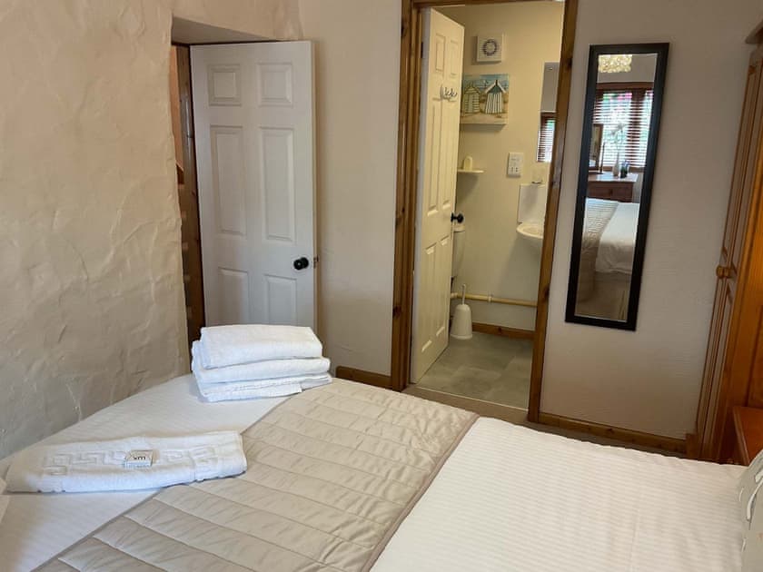 Towan Cottage - Carnebo Holiday Barns, Perranporth