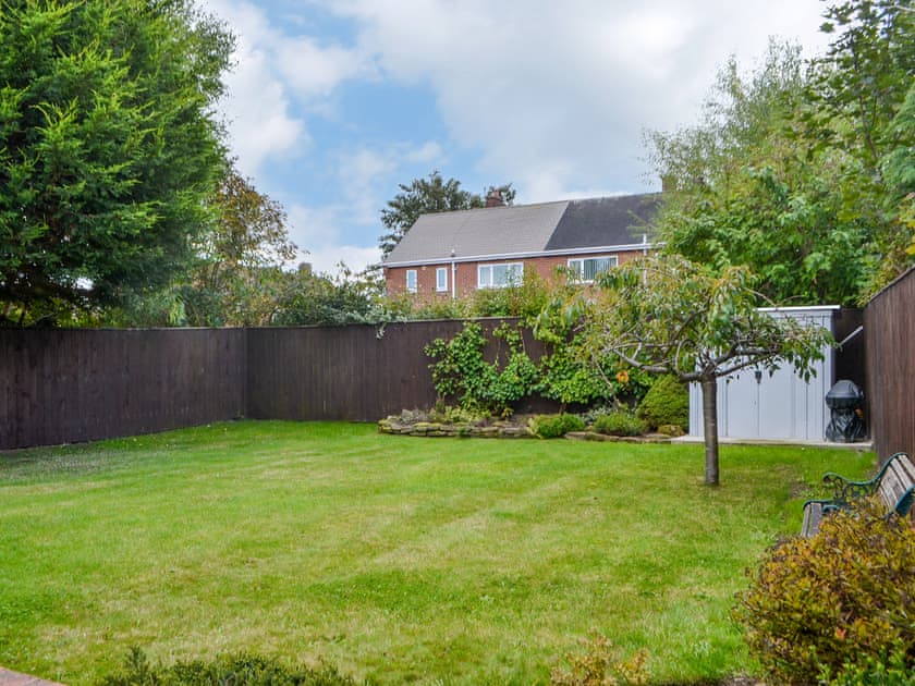 Garden | Crescent by the Sea, Newbiggin-by-the-Sea