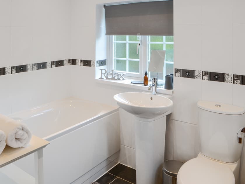 Bathroom | Crescent by the Sea, Newbiggin-by-the-Sea