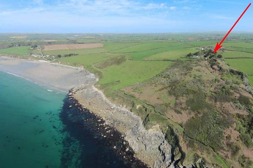 The Hut, Veryan