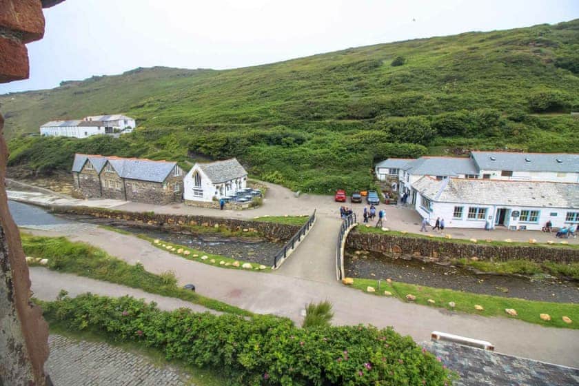 Bossy Castle, Boscastle