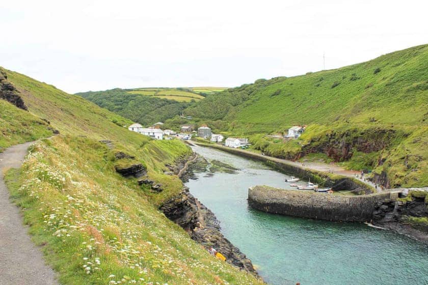 Bossy Castle, Boscastle