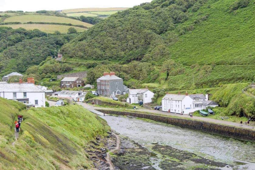 Bossy Castle, Boscastle