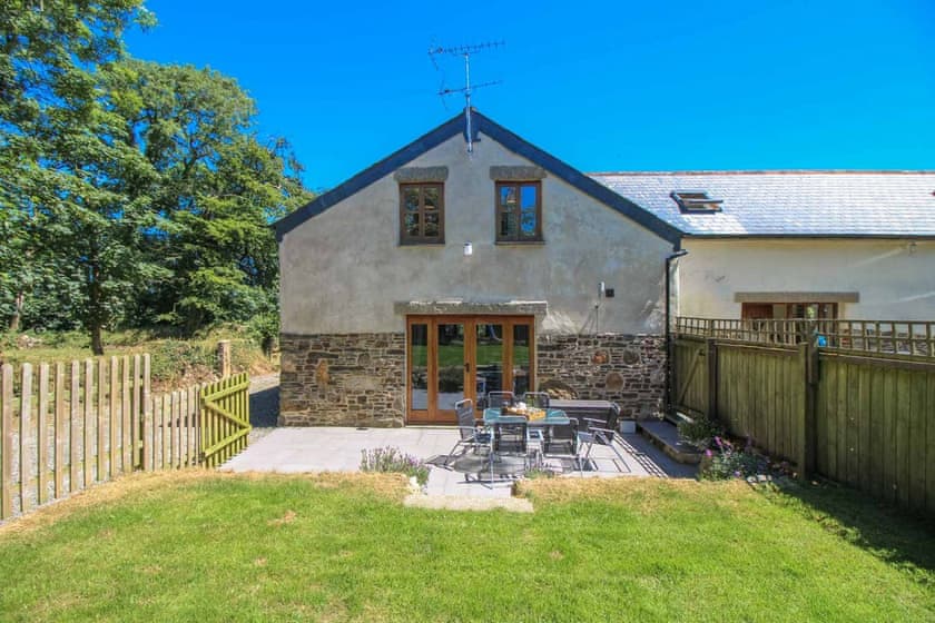 Tizzy Barn - Great Trevillian Farm Barns, Warbstow, near Crackington Haven