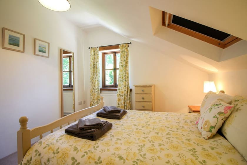 Tizzy Barn - Great Trevillian Farm Barns, Warbstow, near Crackington Haven