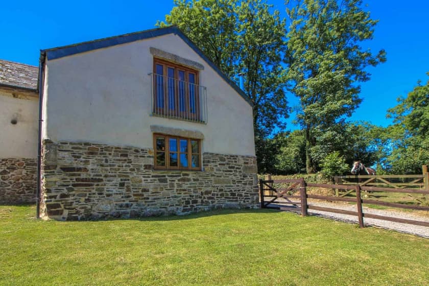 Tizzy Barn - Great Trevillian Farm Barns, Warbstow, near Crackington Haven