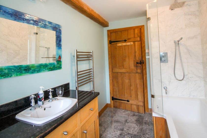 Lanxton Barn, Launceston