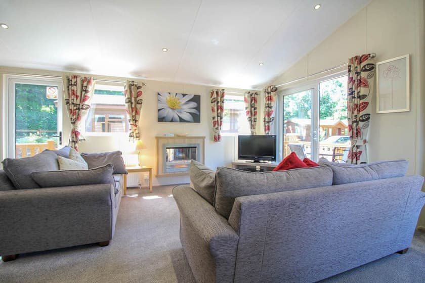 Daisy Lodge - Daisy Copper Lodges, Lanlivery, near Lostwithiel