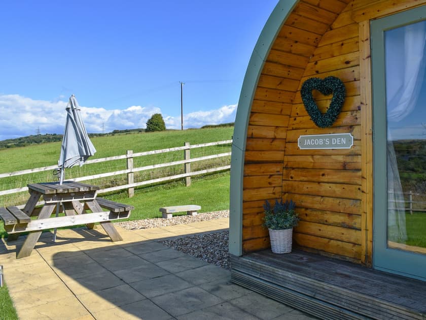 Exterior | Jacob’s Den - Dorglwyd Farm Pods, Near Swansea