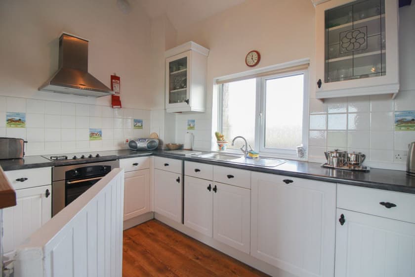 Squire Cottage - Roost Mucklow Squire Cottages, Widemouth Bay