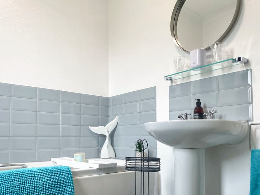 Bathroom | The Jacobite Retreat, Inverlochy, near Fort William