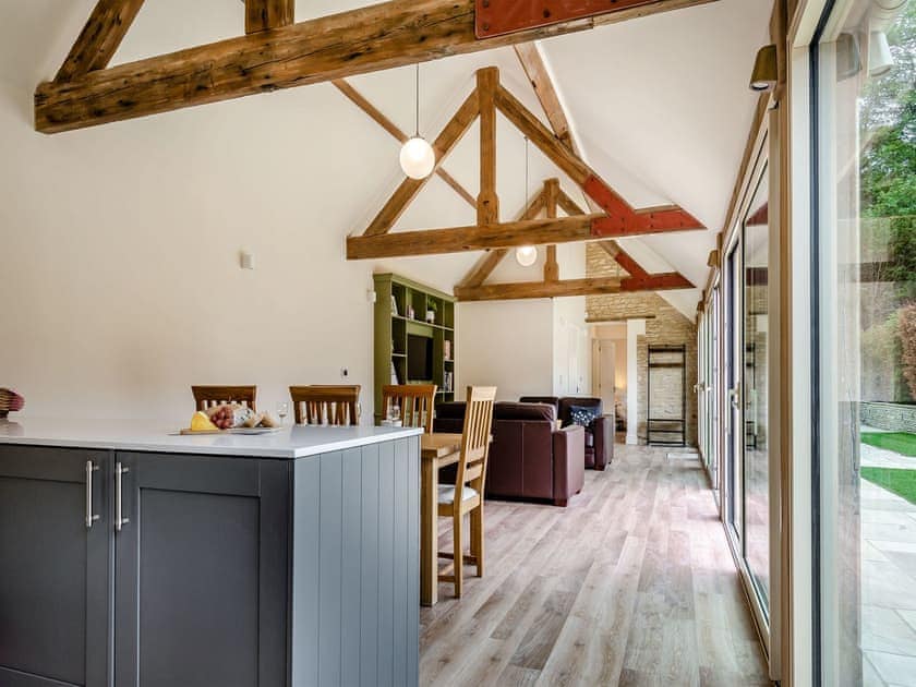 Open plan living space | The Cart House - Hatherop Cottages, Hatherop, near Cirencester