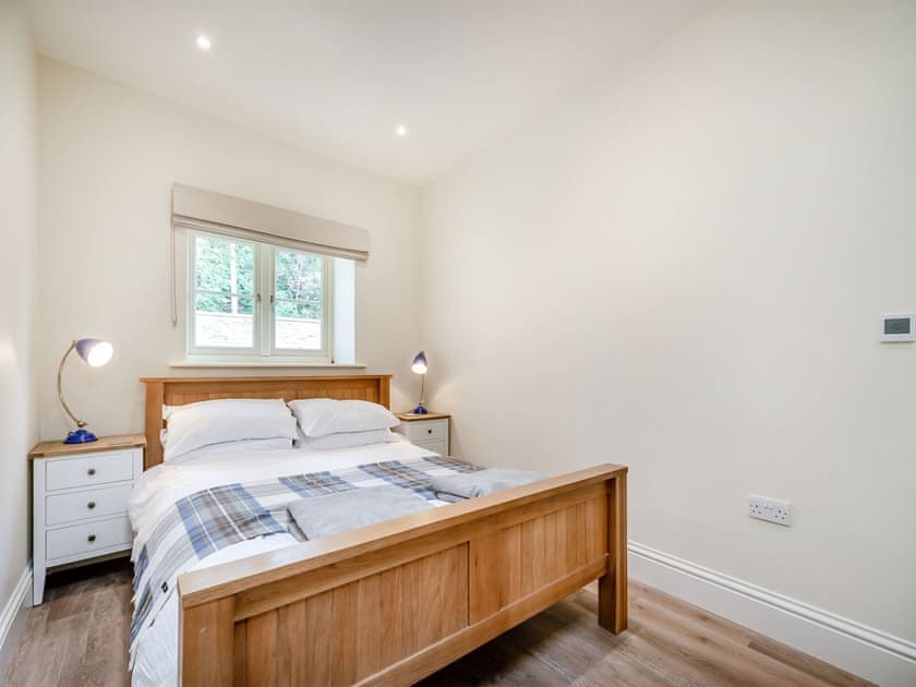 Double bedroom | The Cart House - Hatherop Cottages, Hatherop, near Cirencester