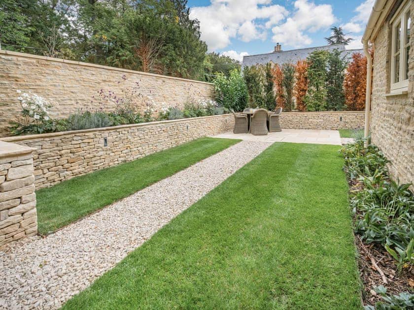 Garden | The Cart House - Hatherop Cottages, Hatherop, near Cirencester