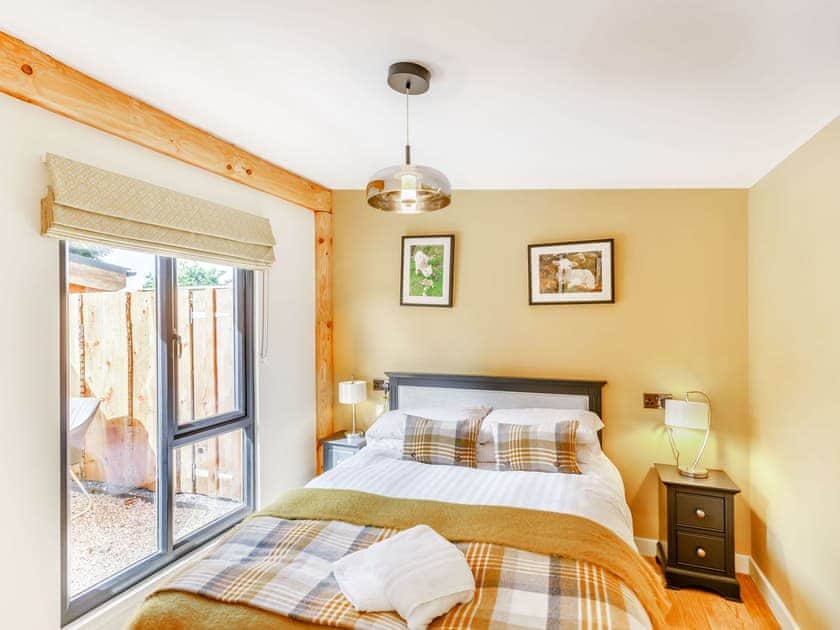 Double bedroom | Rhosyn - The Secret Garden, Llagadfan, Welshpool