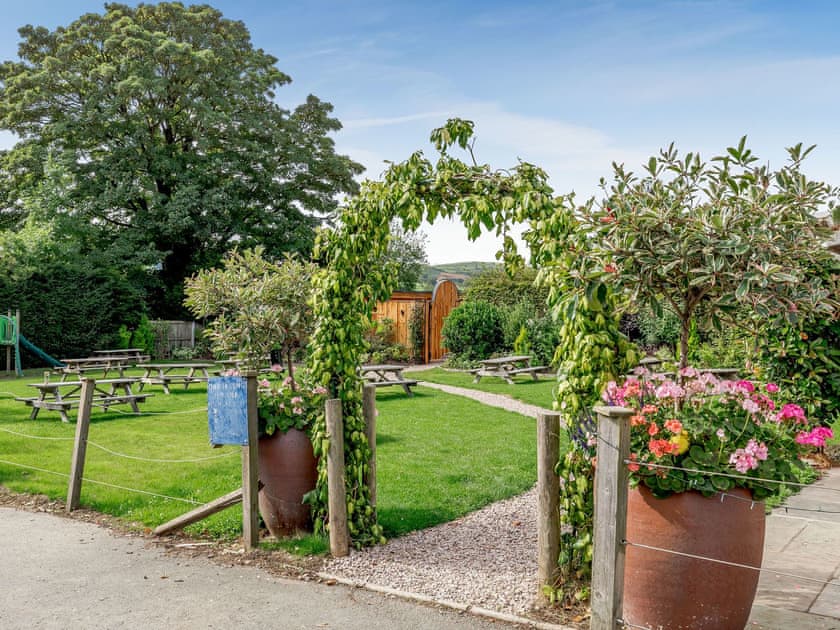 On-site amenities | Fioled - The Secret Garden, Llagadfan, Welshpool