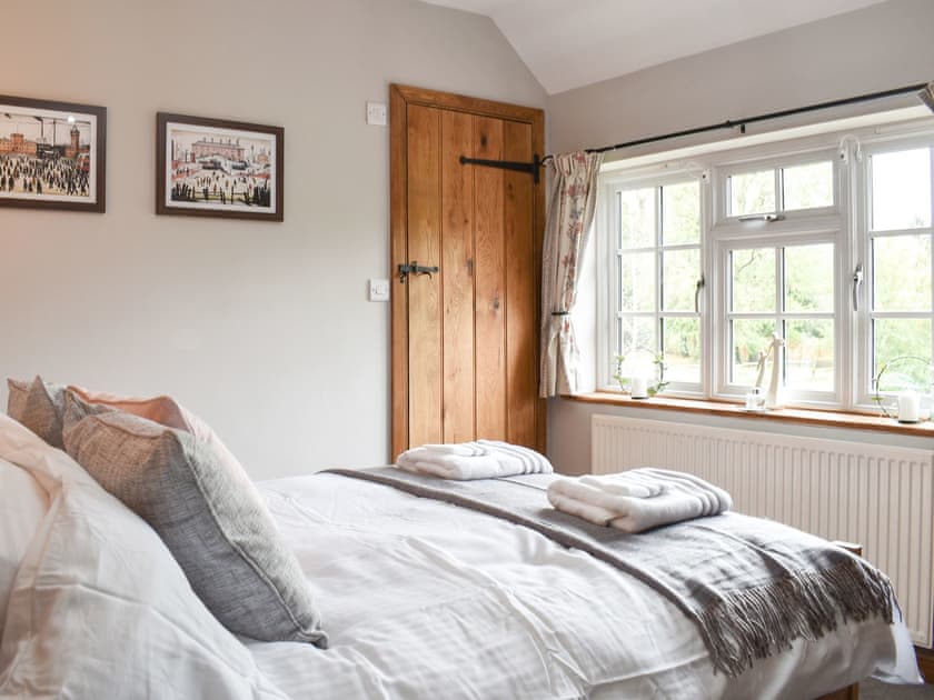 Double bedroom | Well Cottage, Horsham