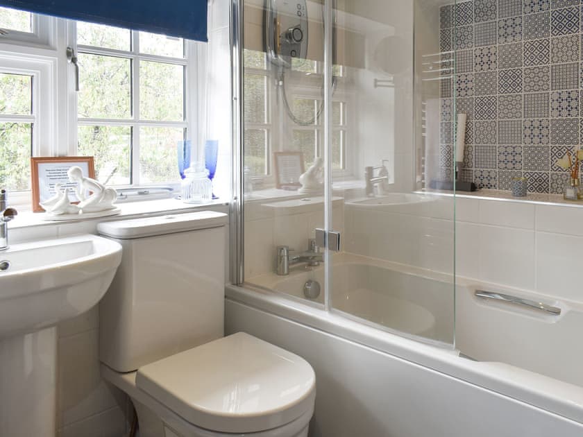 Bathroom | Well Cottage, Horsham