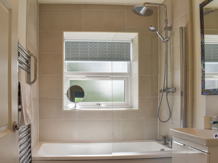 Bathroom | Rose Cottage, Ingelton