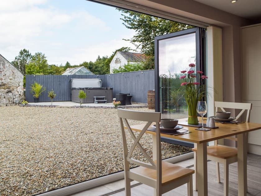 Dining Area | Brook View Cottage, Llanteg