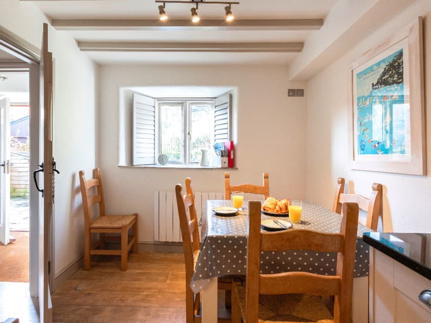 Dining room | The Old Granary, Stoke Fleming, near Dartmouth