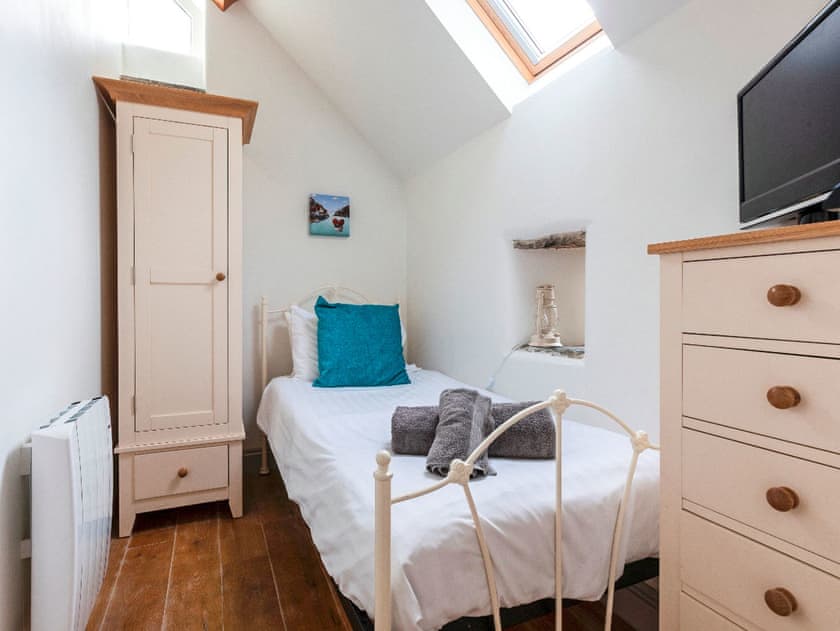 Single bedroom | The Old Granary, Stoke Fleming, near Dartmouth