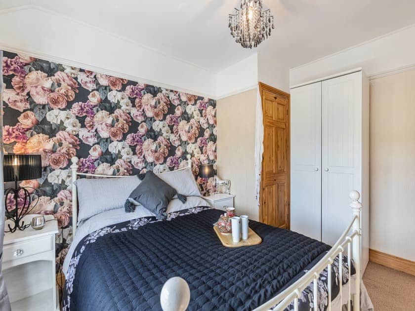 Double bedroom | Flyby Cottage, English Bicknor