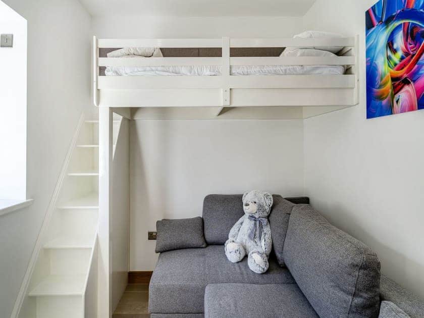 Bedroom | Y Gelli, Pontyates