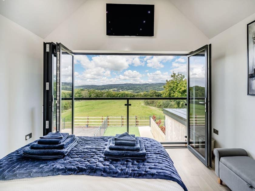 Master bedroom | Y Gelli, Pontyates